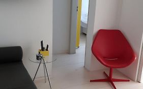 Balkony 407 - Três quartos Perto UNB
